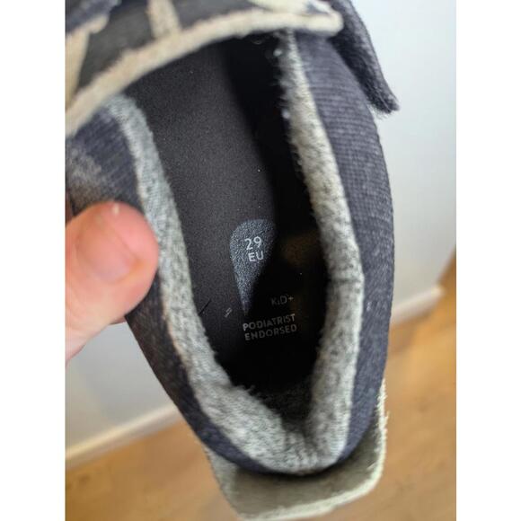 Bobux Kid+ Kids' Suede Sneakers Size EU 29 (US 11.5) Black Grey - Picture 3 of 4